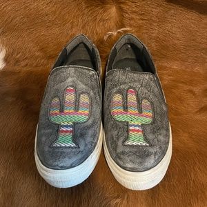 Roper cactus slide on shoes